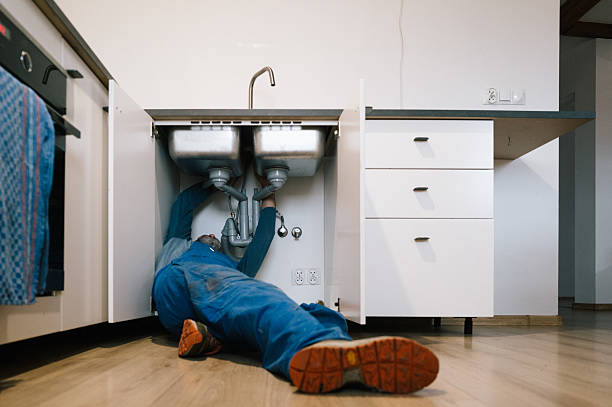 Professional Drain Cleaning technician working in Apollo Beach, FL